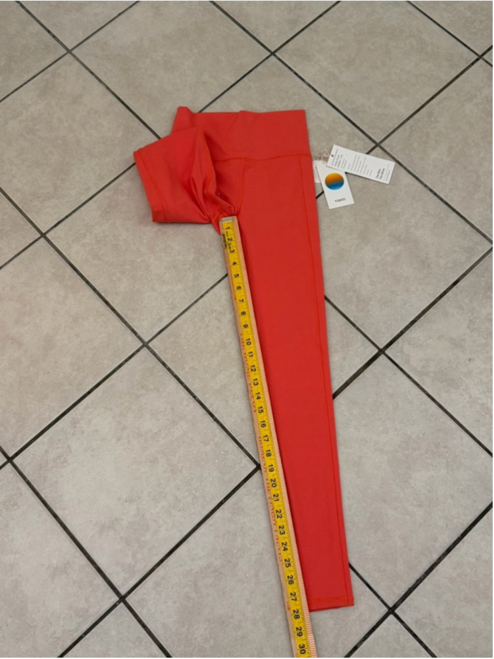 VUORI STUDIO POCKET LEGGING 28” GRAPEFRUIT COLOR SIZE XS - Picture 5 of 8